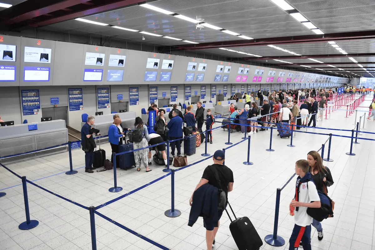 Visitor Visa for Canada International visitors are arriving in Canada with luggage and passport